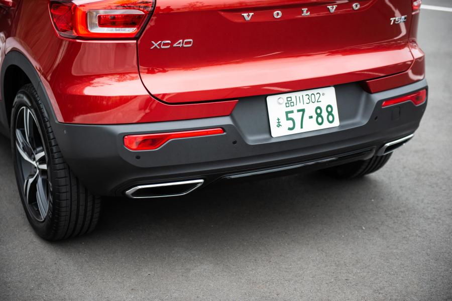 Детали экстерьера Volvo XC40 T5 R-Design 2018 года  (JP) (фото 12 из 23)